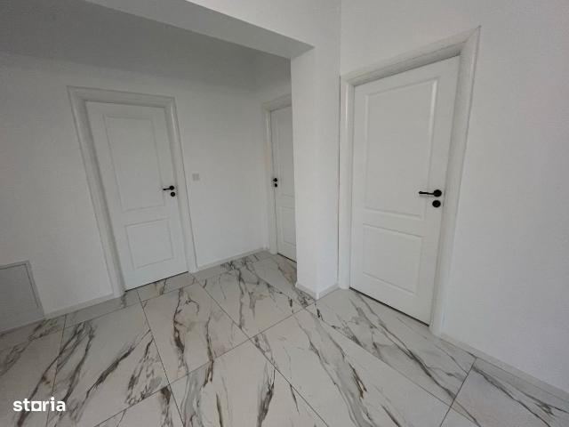 Casa individuala 4 camere Sanmihaiu Roman centrala proprie