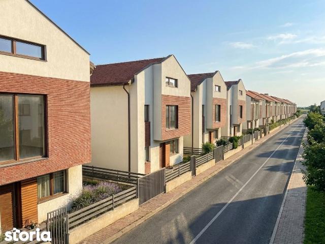 Casa individuala, 4 camere, scoala, toate utilitatile, Comision 0