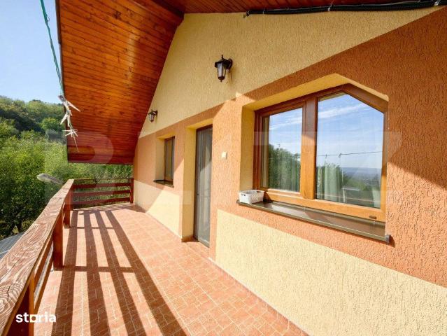Casa individuala, 4 camere, 800mp teren, zona Micesti