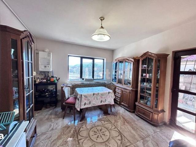 Casa individula, 2 camere + curte si gradina, str Mintiului, Gherla