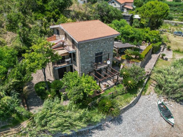 Casa indipendente a Pollica SA