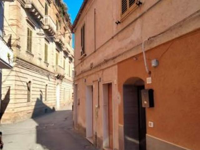 Casa indipendente al centro di Monteodorisio CH