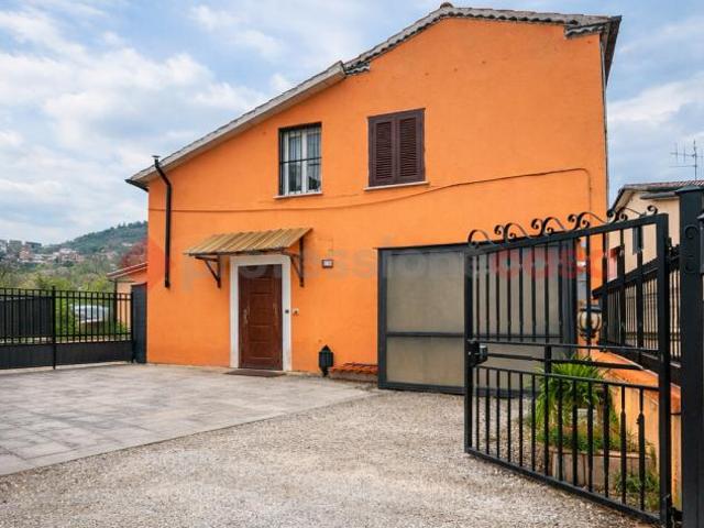 Casa Indipendente Alatri. Rif.: Cod. rif 3298727VRG