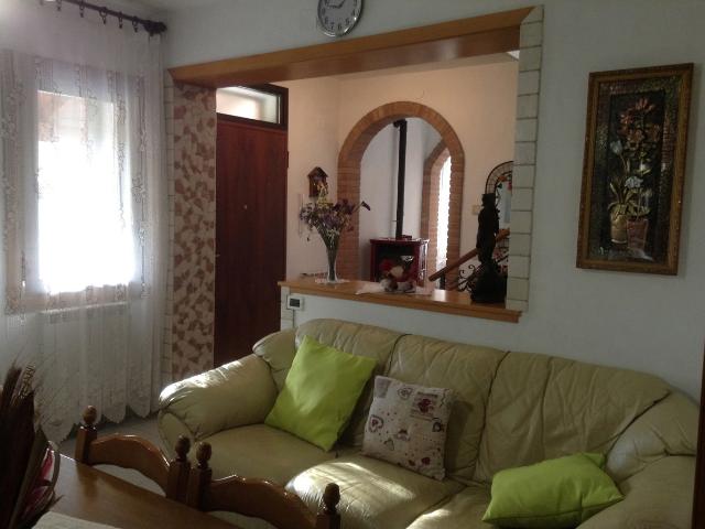 Casa indipendente con box a Adria