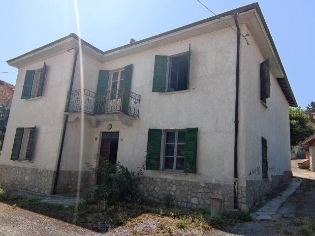 Casa indipendente con box a Saliceto