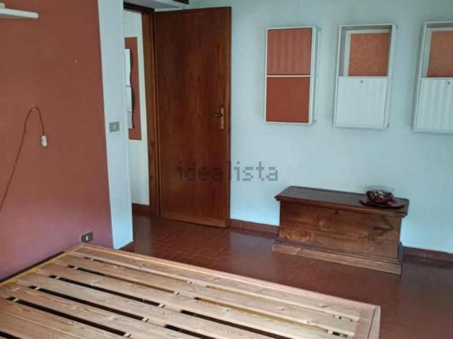Casa indipendente con giardino