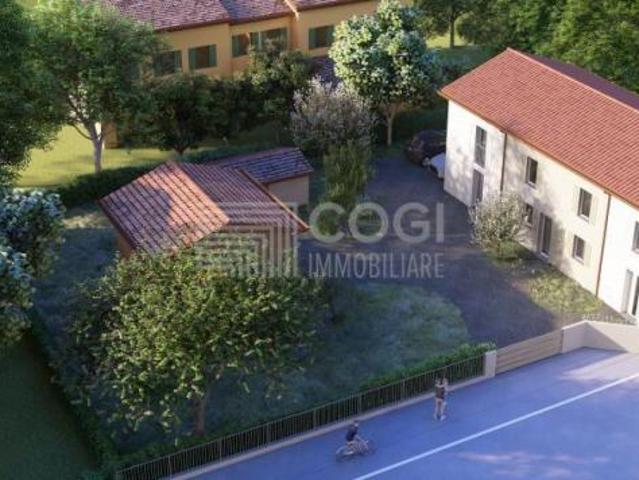 CASA INDIPENDENTE CON GIARDINO