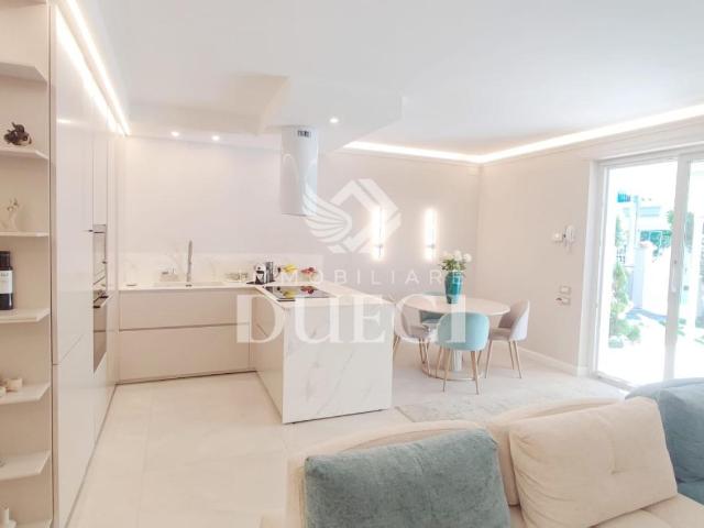 Casa indipendente con giardino, Camaiore lido di