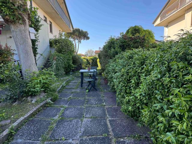 Casa indipendente con giardino, Camaiore lido di