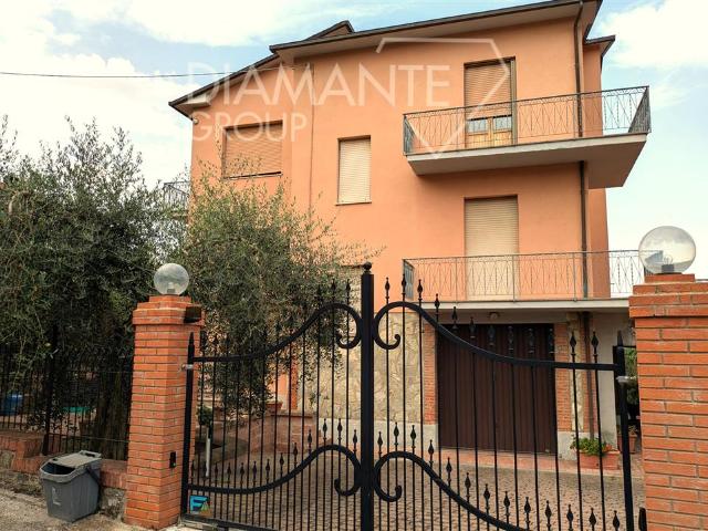 Casa indipendente con giardino, Castiglione del Lago pozzuolo