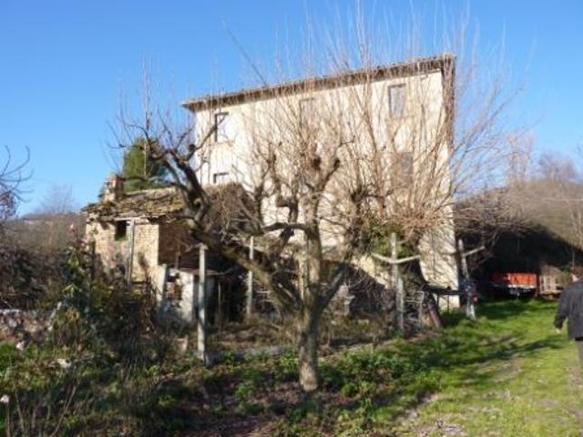 Casa indipendente con giardino a Venarotta