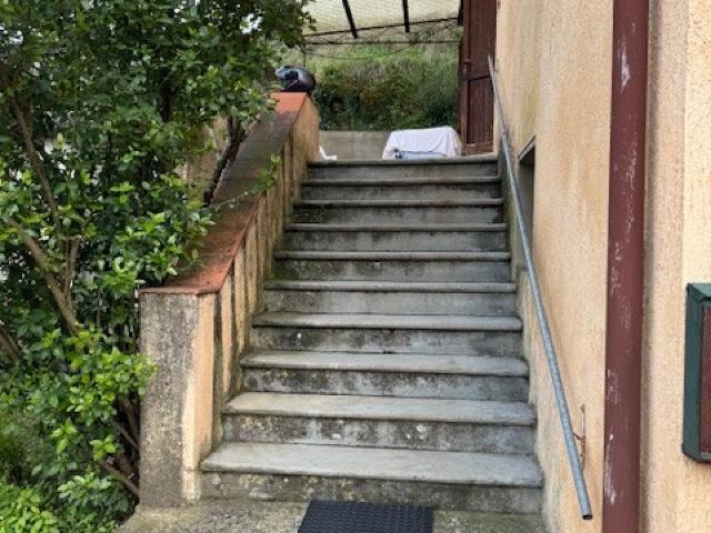 Casa indipendente con giardino a Camaiore