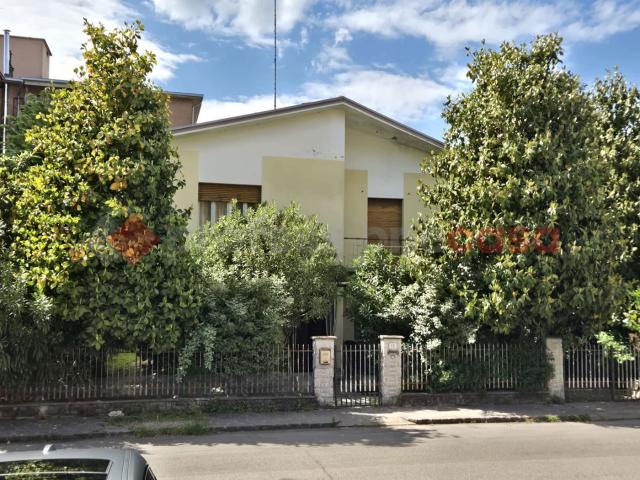 Casa indipendente con giardino a Carpi