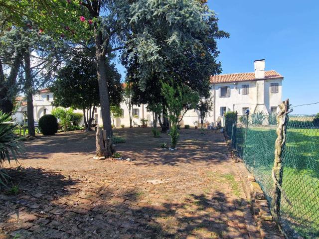Casa indipendente con giardino a Ceregnano