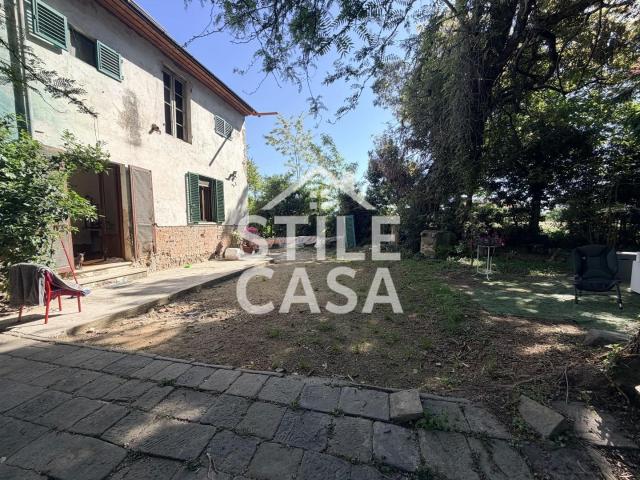 Casa indipendente con giardino a Chiesina Uzzanese