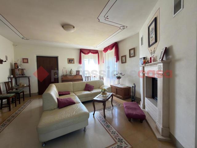Casa indipendente con giardino a Civitella in Val di Chiana