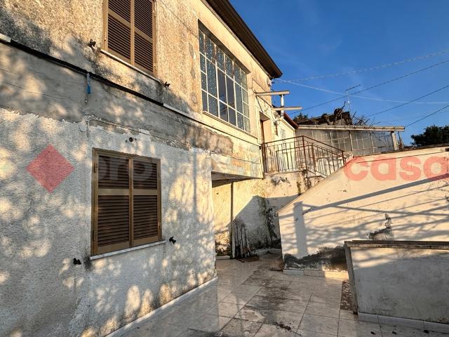 Casa indipendente con giardino a Fumone