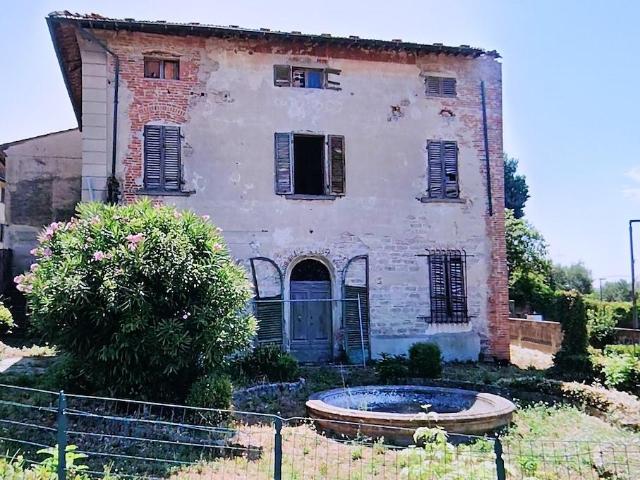 Casa indipendente con giardino a Fucecchio
