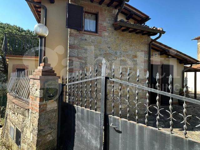Casa indipendente con giardino a Gaiole in Chianti