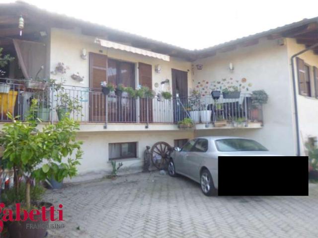 Casa indipendente con giardino a Montà