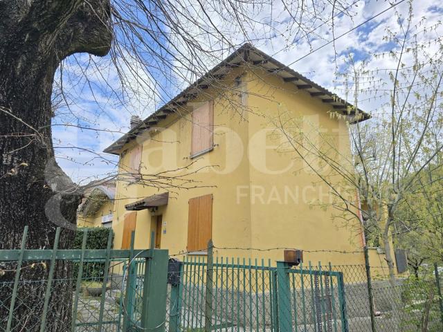 Casa indipendente con giardino a Monte San Pietro