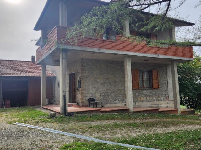 Casa indipendente con giardino a Monterchi