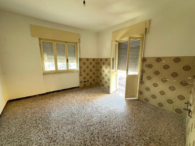 Casa indipendente con giardino a Ortonovo