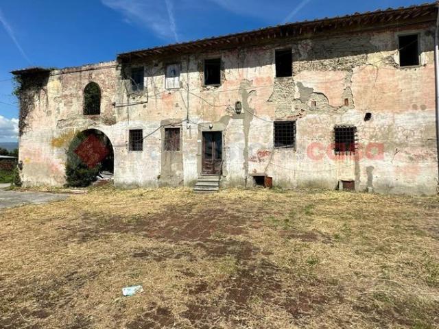 Casa indipendente con giardino a Pistoia