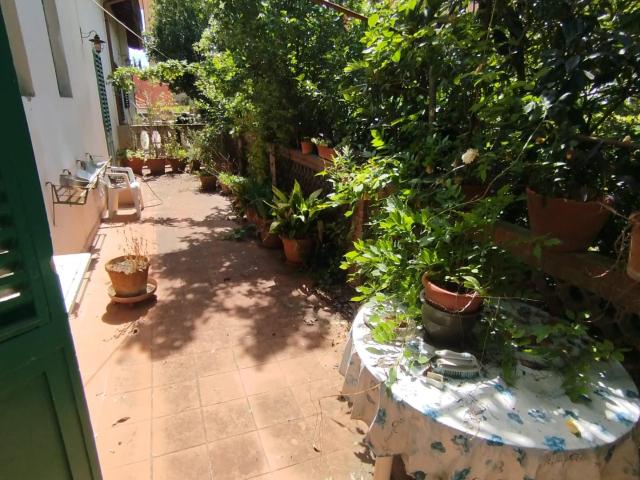 Casa indipendente con giardino a Poggibonsi