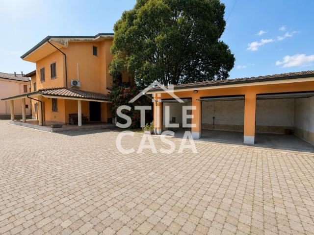 Casa indipendente con giardino, Altopascio marginone