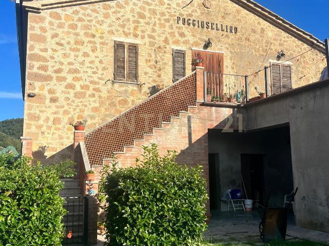 Casa indipendente con giardino in località podere poggio sellino snc, Semproniano