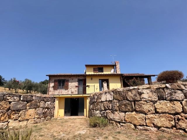 Casa indipendente con giardino in sp8 133/a, Amelia
