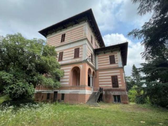 Casa indipendente con giardino in strada villalvernia 3, Novi Ligure