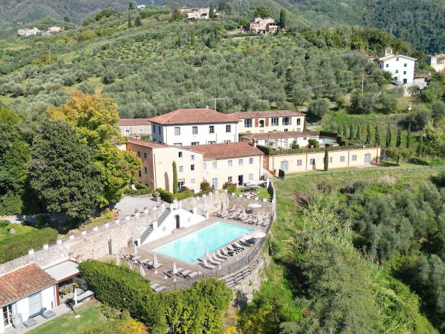 Casa indipendente con giardino in per matraia 22, Capannori