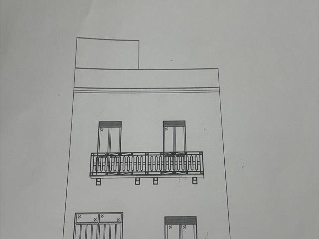 Casa indipendente con giardino in via marconi, Trapani