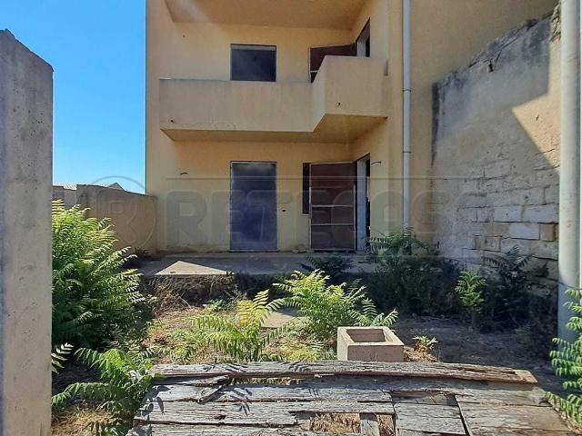 Casa indipendente con giardino in via olimpia snc, Petrosino