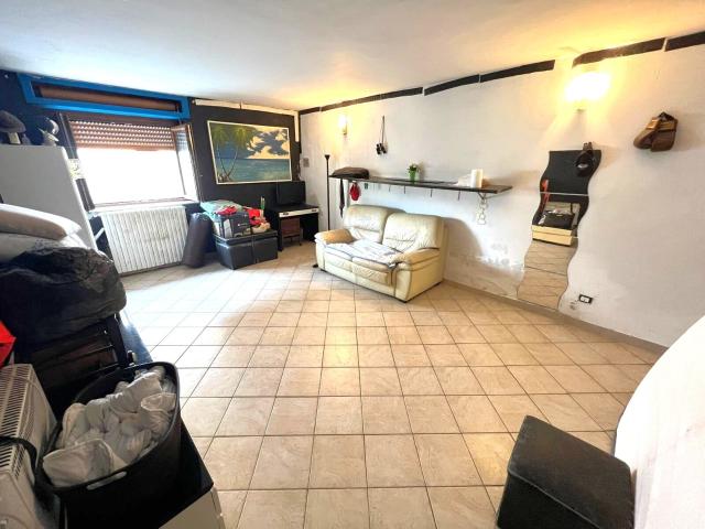 Casa indipendente con giardino in via bernardino palestro 23, Stroppiana