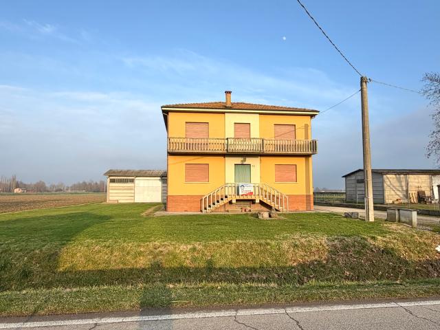 Casa indipendente con giardino in via cavalle 14, Baricella