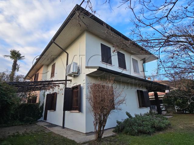 Casa indipendente con giardino in via dei fanti 154, Torri di Quartesolo
