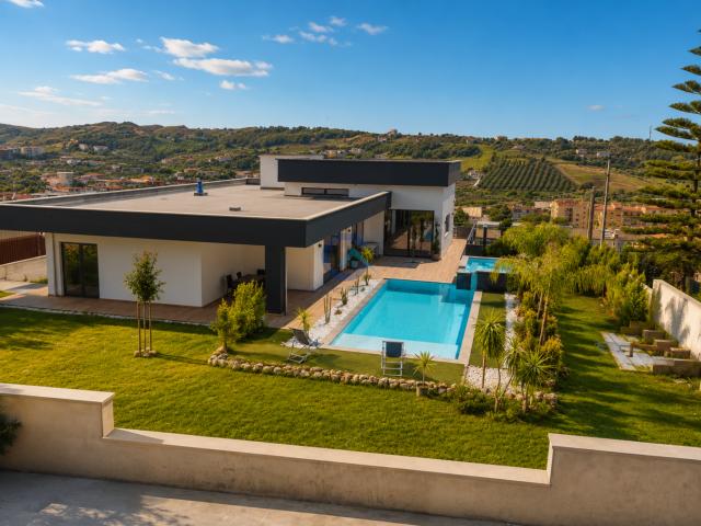 Casa indipendente con giardino in via formia 36, Catanzaro