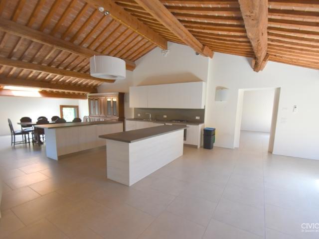 Casa indipendente con giardino in via giuseppe garibaldi 16/b, San Pietro in Gu