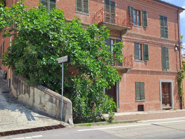Casa indipendente con giardino in via piave 11, Cocconato