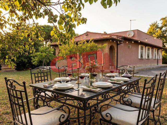 Casa indipendente con giardino, Livorno le padule