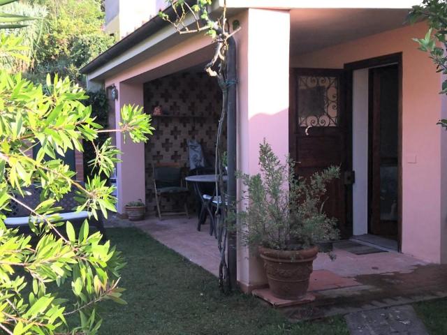 Casa indipendente con giardino, Livorno montenero alto