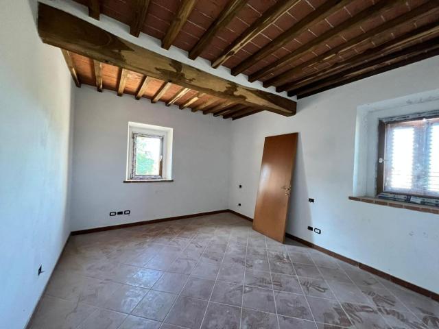 Casa indipendente con giardino, Siena salteano