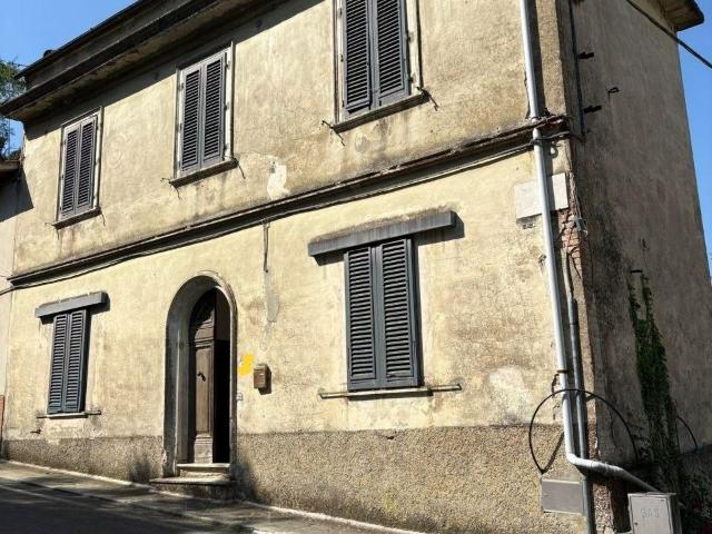 Casa indipendente con giardino, Vinci vitolini