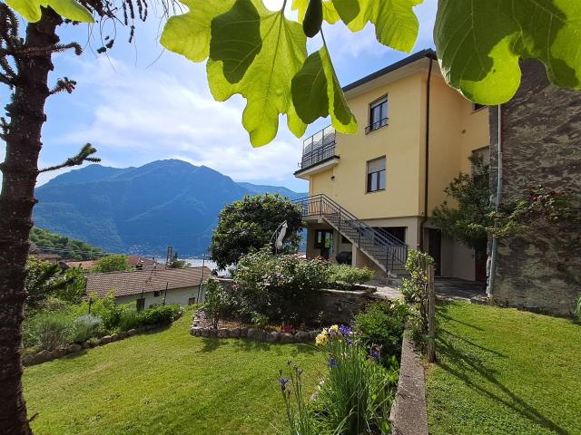 Casa indipendente con splendida vista sul Lago di Como e sul. 275m² Nesso