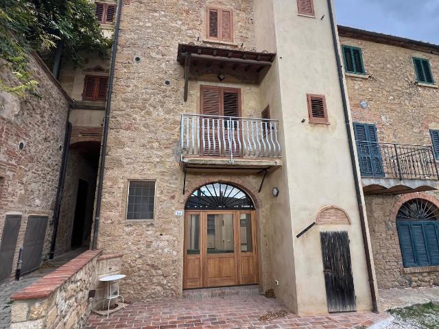 Casa indipendente con terrazzo a Casale Marittimo