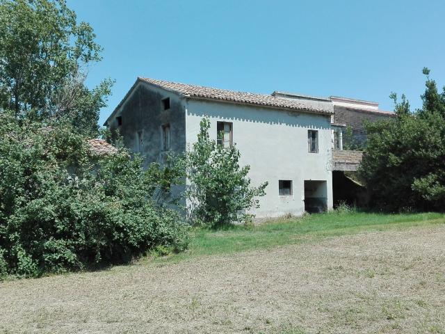 Casa indipendente con terrazzo a Controguerra