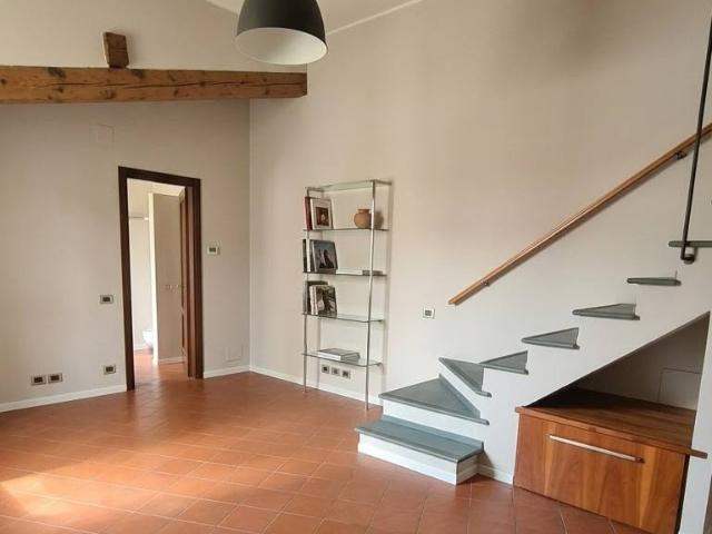 Casa indipendente con terrazzo a Montevarchi